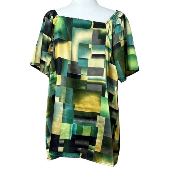 Lane Bryant Satin Blouse Size 18/20 Green Geometric Print Polyester - Picture 6 of 6